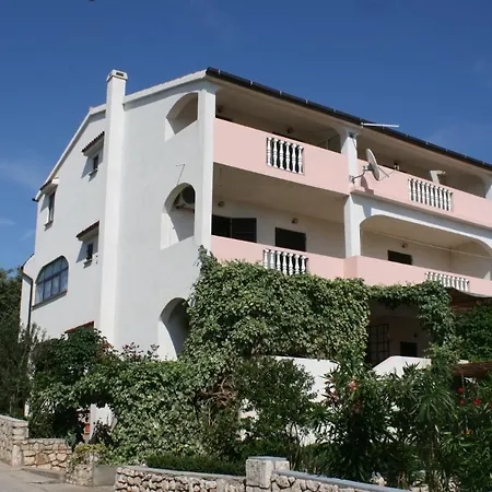 Apartments By The Sea Mandre, Pag - 523 Apartment Kolan