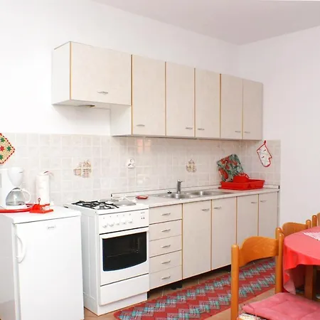 Apartments By The Sea Mandre, Pag - 523 Apartment *