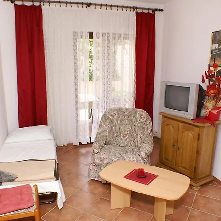 Apartment Apartments By The Sea Mandre, Pag - 523 *