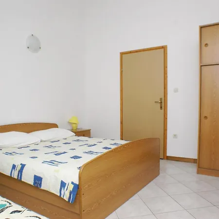 Apartments By The Sea Mandre, Pag - 523 * Kolan