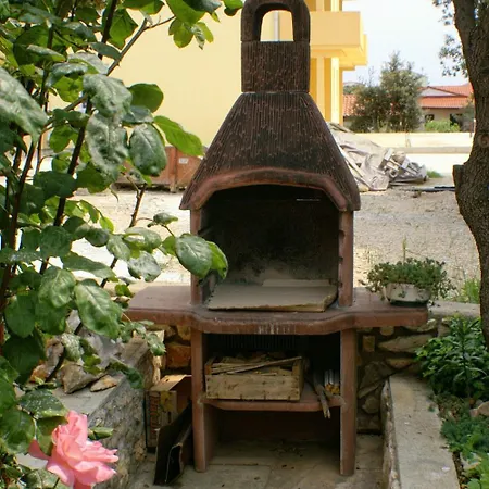 Apartment Apartments By The Sea Mandre, Pag - 523 Kolan