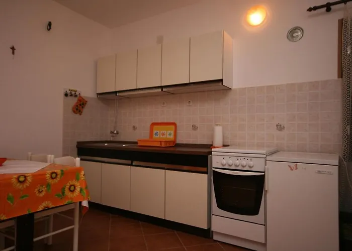 Apartment Apartments By The Sea Mandre, Pag - 523