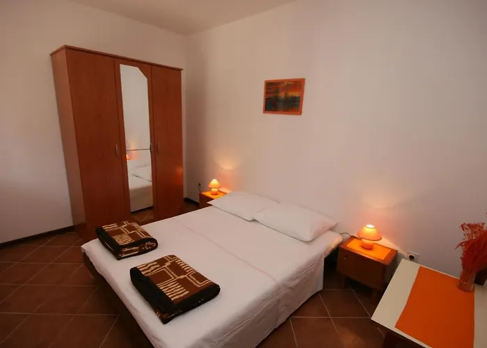 Apartments By The Sea Mandre, Pag - 523 *