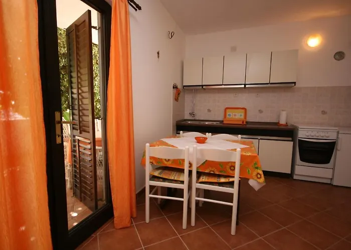 Apartment Apartments By The Sea Mandre, Pag - 523 *