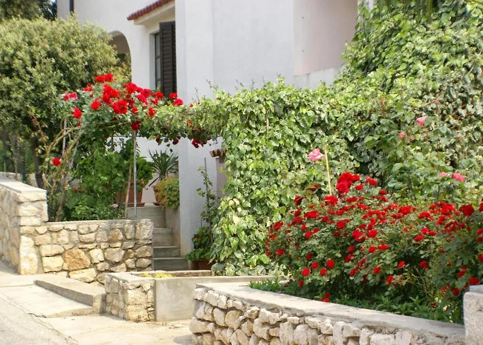 Apartments By The Sea Mandre, Pag - 523 *